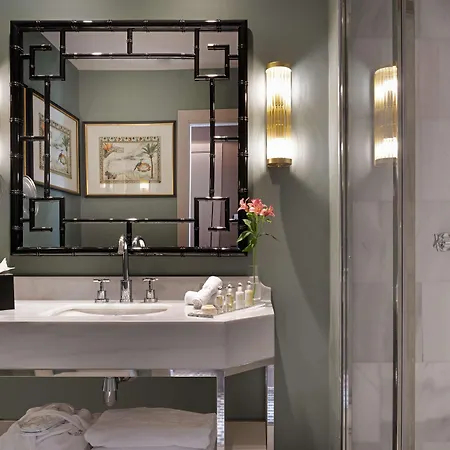 Nh Collection Colon Hotel 4*