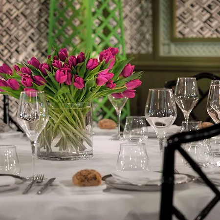 فندق Nh Collection Colon 4*