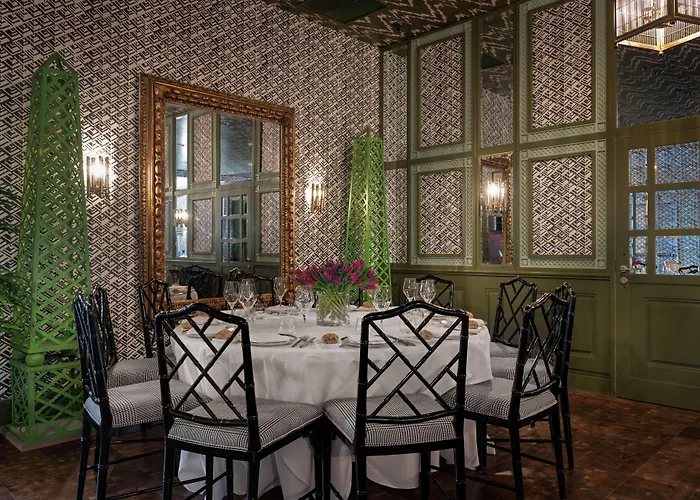 Nh Collection Colon Hotel 4*