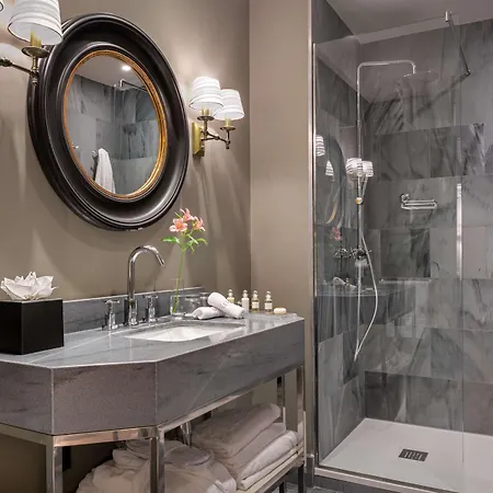 Отель Nh Collection Colon Валенсия